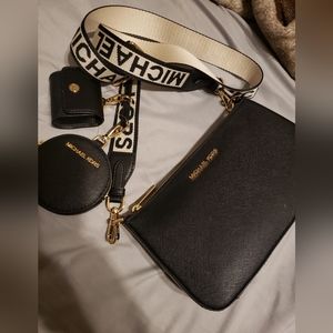 Michael kors crossbody